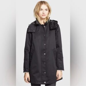 Burberry Bow Park Raincoat Jacket with Hood